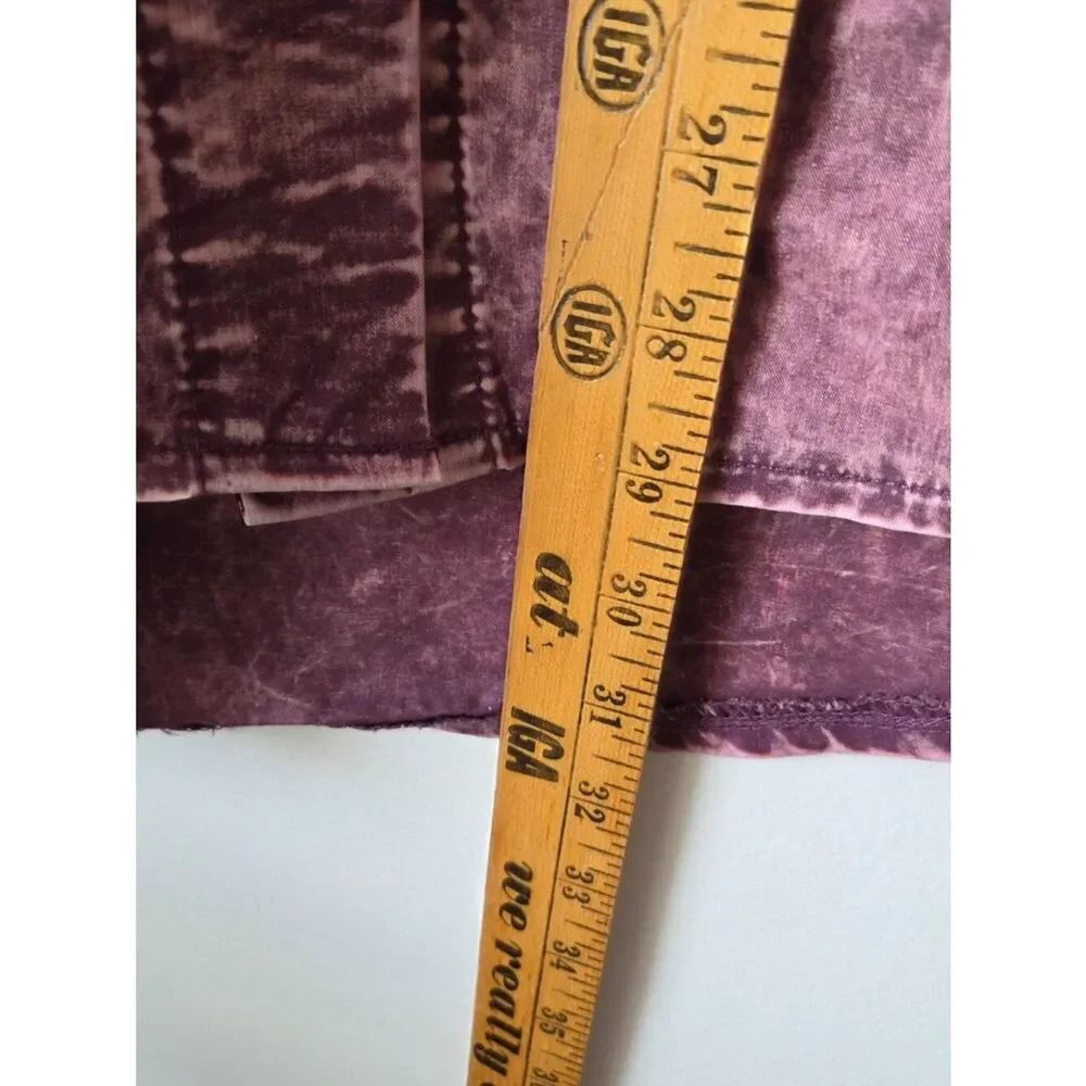 EUC LIKE NEW ZENANA ACID WASH AUBERGINE LONGSLEEVES BUTTONED SHIRT SIZE M - Picture 15 of 15